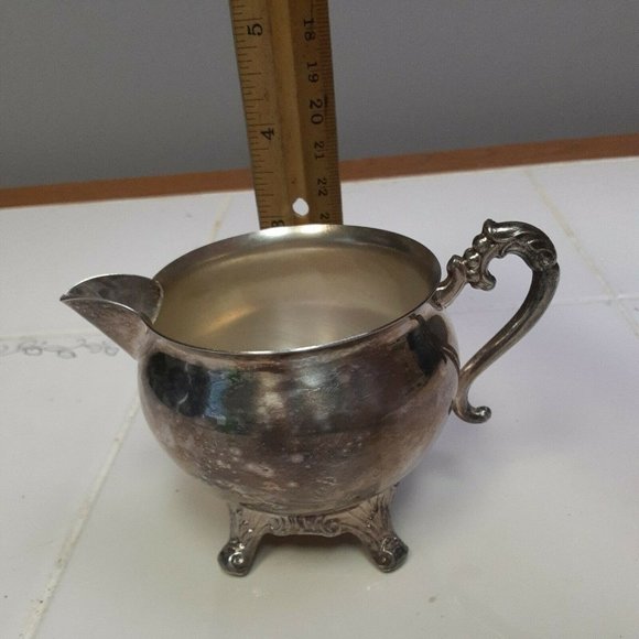 VTG Pilgrim Silver Plate Footed Creamer Floral Accents Formal - Picture 1 of 6